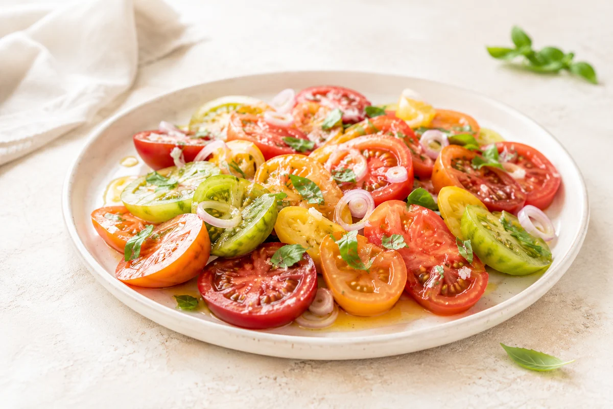 Heirloom Tomato & Basil Salad